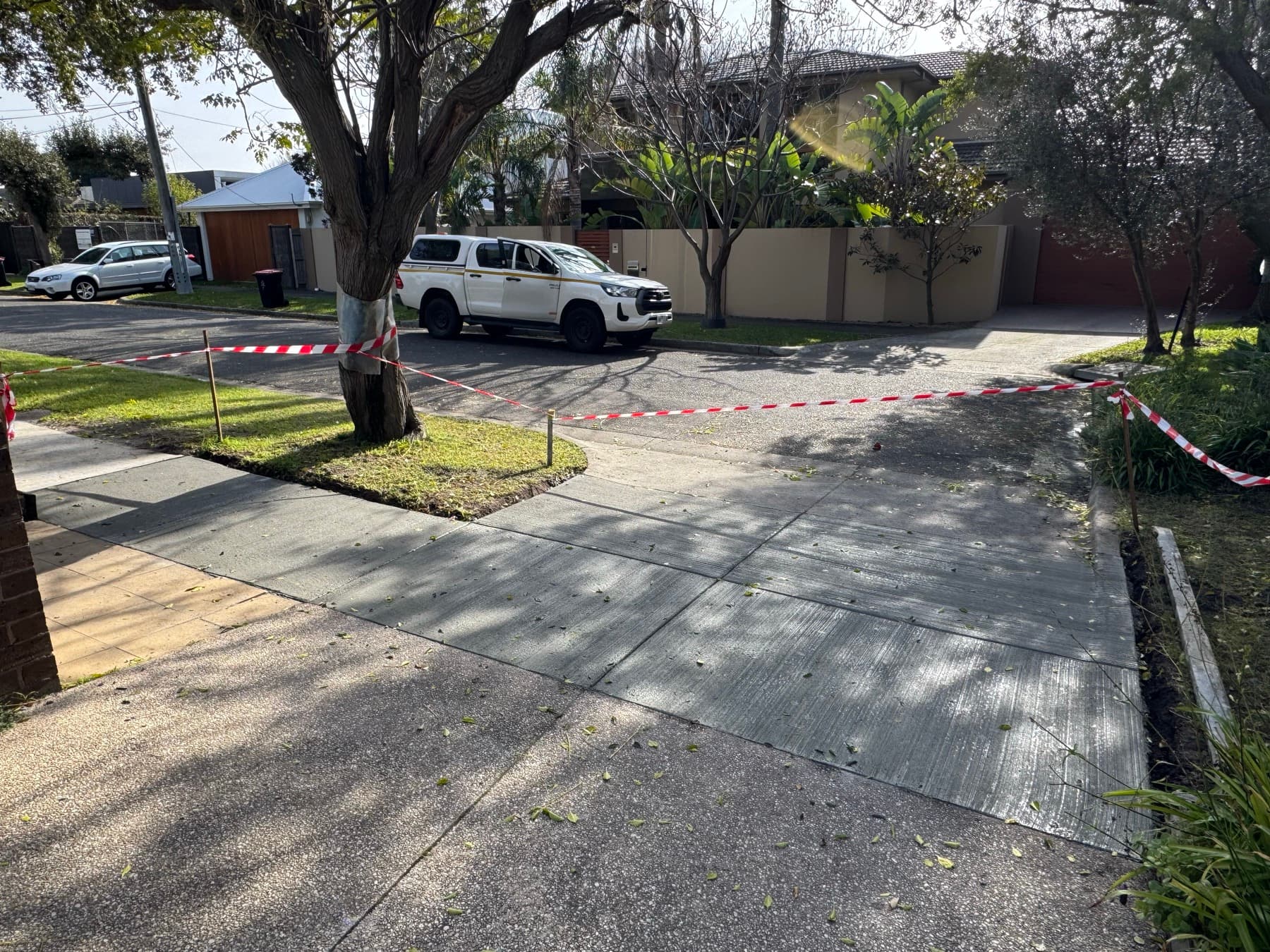 Crossing apron to driveway