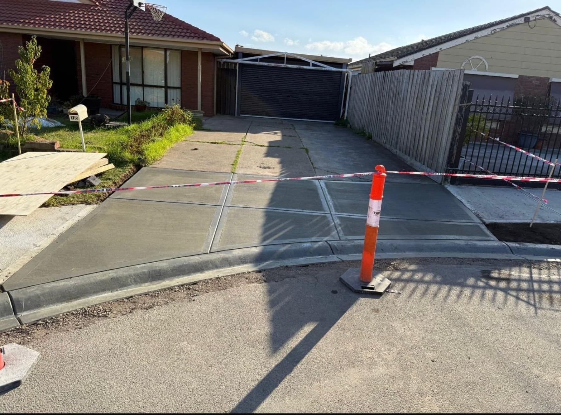 Crossover, driveway to road